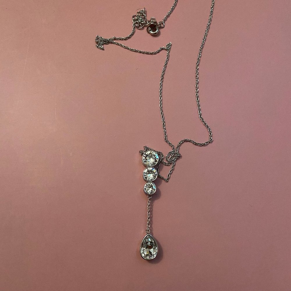 Delicate drop Necklace